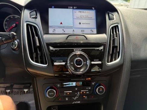 Used 2017 Ford Focus ST w/ Equipment Group 402A FWD image 30