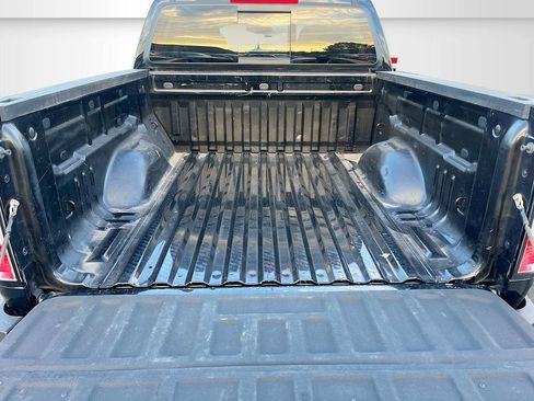 Used 2022 GMC Canyon Elevation image 23