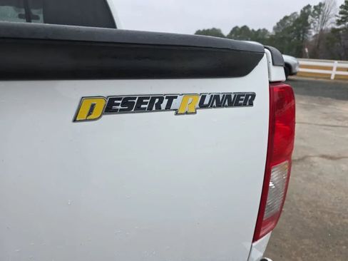 Used 2016 Nissan Frontier Desert Runner image 11