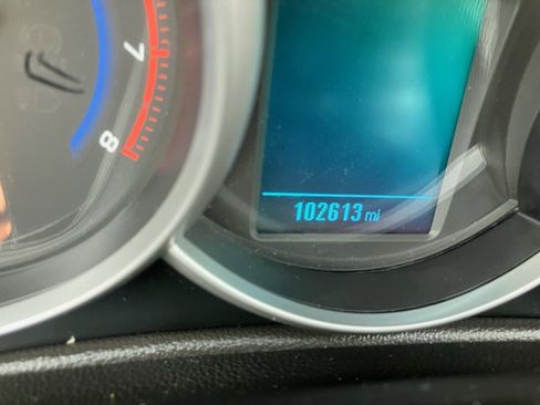 Used 2016 Chevrolet Cruze LT image 11
