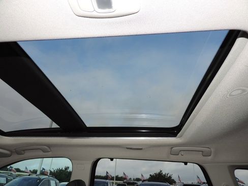 Certified 2026 Nissan Rogue SV w/ SV Premium Package FWD image 19