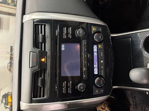 Used 2014 Nissan Altima 2.5 SV image 20