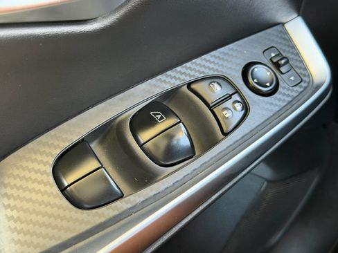 Used 2024 Nissan Sentra SR FWD image 19