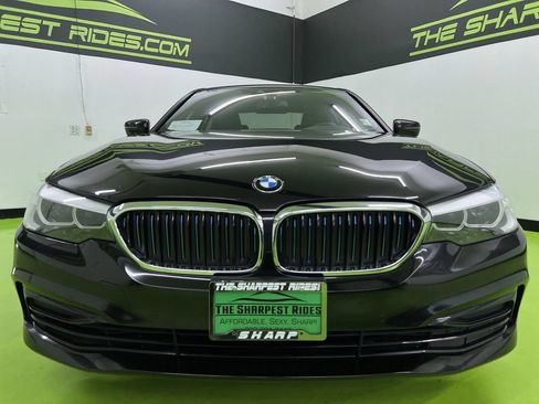 Used 2019 BMW 530e w/ Convenience Package RWD image 3
