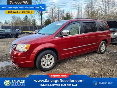 Used 2010 Chrysler Town & Country Touring w/ Safetytec Group