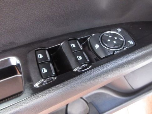 Used 2016 Ford Fusion SE w/ Equipment Group 502A image 10