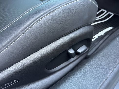 Used 2018 Chevrolet Camaro SS w/ LPO RS/SS Interior Package RWD image 31