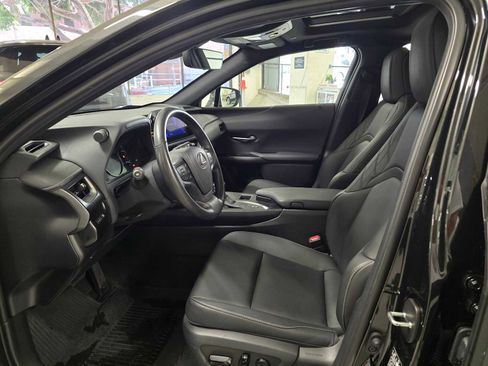 Used 2023 Lexus UX 250h FWD w/ Accessory Package (Z2) image 23