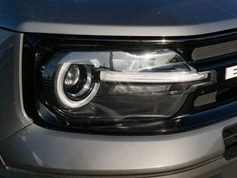 Used 2023 Ford Bronco Sport Outer Banks w/ Tech Package image 16