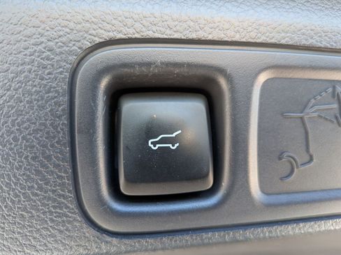 Used 2024 Ford Expedition Limited RWD image 35