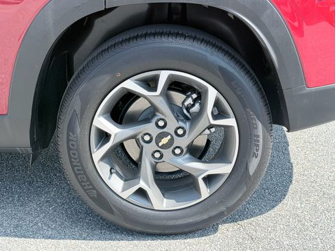 Used 2026 Chevrolet Trax LT FWD image 31