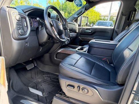 Used 2020 Chevrolet Silverado 3500 High Country w/ LPO, Hitch Package AWD/4WD image 13
