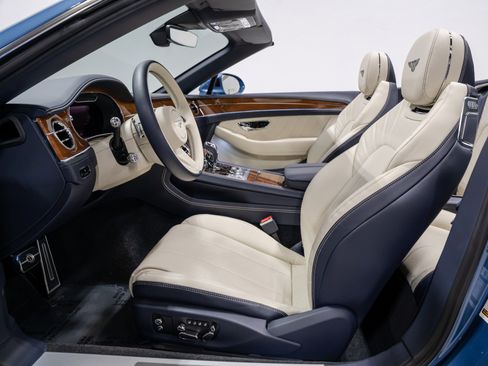 Used 2024 Bentley Continental GT V8 AWD/4WD image 43