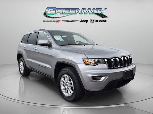 Used 2020 Jeep Grand Cherokee Laredo AWD/4WD image 1