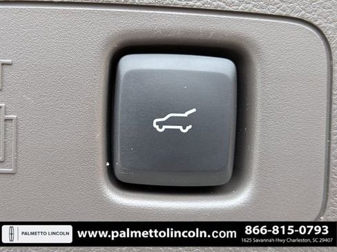 Used 2023 Lincoln Corsair Standard image 14