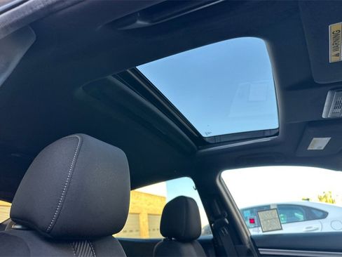 Used 2018 Honda Civic EX image 17