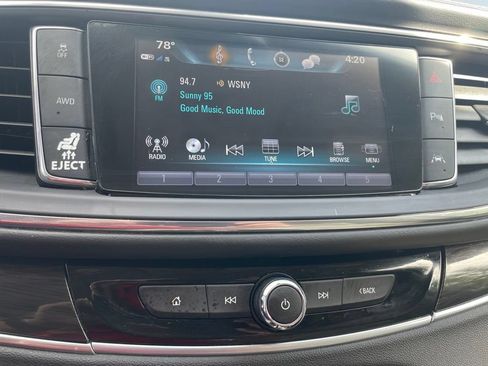 Used 2019 Buick Enclave Premium AWD/4WD image 23