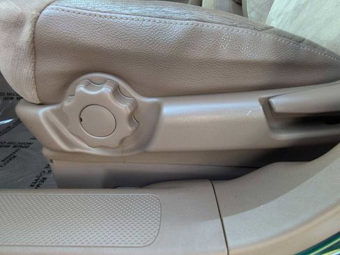 Used 2004 Honda CR-V EX image 18