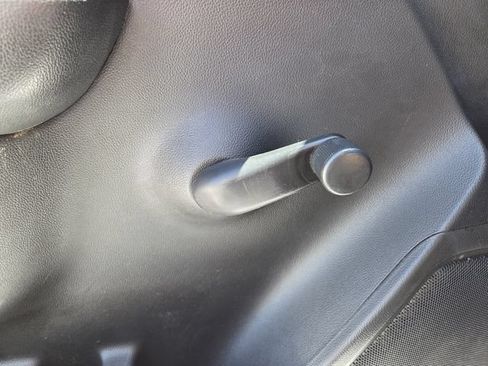 Used 2016 Chevrolet Silverado 1500 W/T RWD image 22