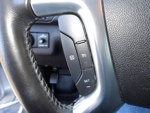 Used 2016 Chevrolet Traverse LT AWD/4WD image 16
