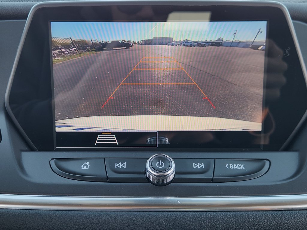 Used 2021 Chevrolet Blazer LT FWD image 17