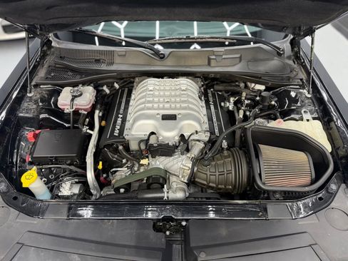 Used 2019 Dodge Challenger SRT Hellcat Redeye image 27