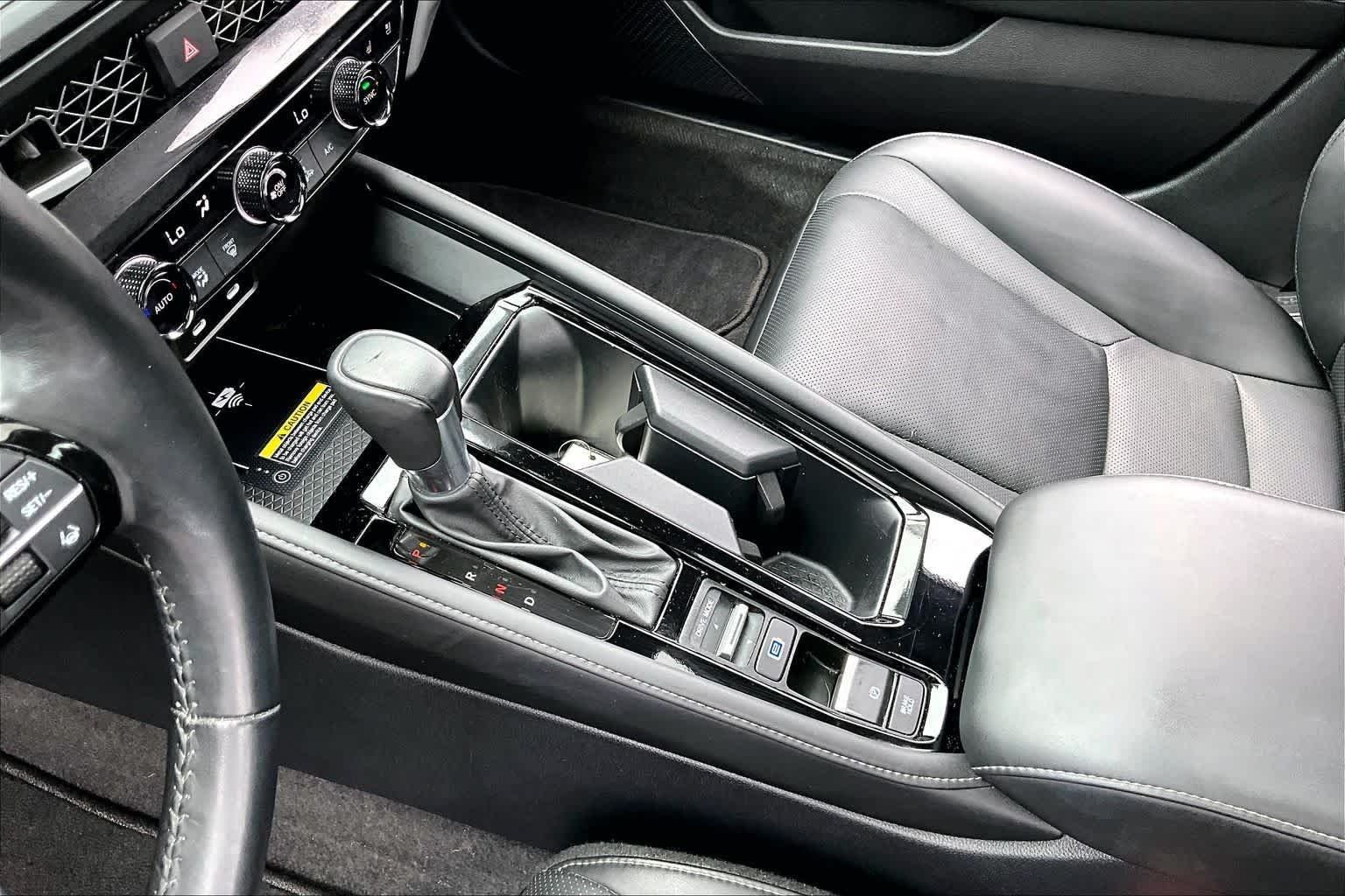 Used 2023 Honda Accord Touring image 17