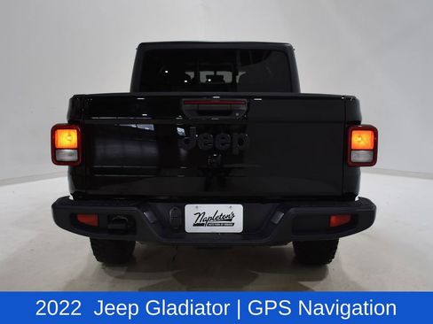 Used 2022 Jeep Gladiator Willys image 5