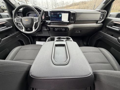 Used 2024 Chevrolet Silverado 3500 LT image 35