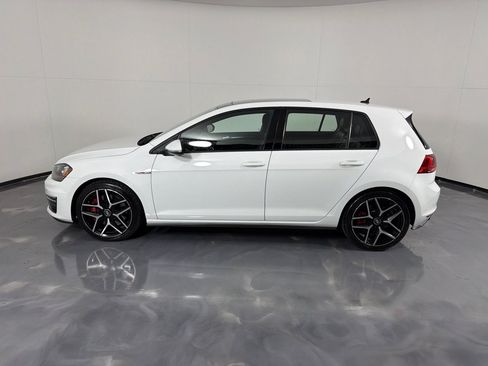 Used 2017 Volkswagen GTI SE FWD image 8