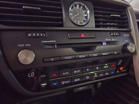 Used 2022 Lexus RX 350L Luxury FWD image 23