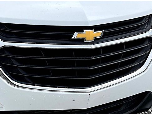 Used 2018 Chevrolet Equinox LT image 26