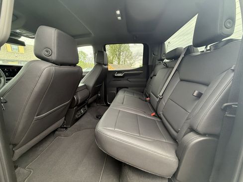 Used 2026 GMC Sierra 1500 SLT AWD/4WD image 22