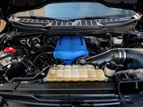 Used 2021 Ford F150 Lariat w/ Equipment Group 502A High image 3