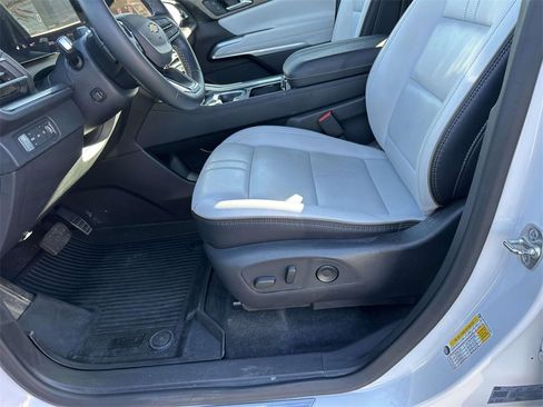 Used 2025 Chevrolet Traverse High Country w/ LPO, Floor Liner Package image 17