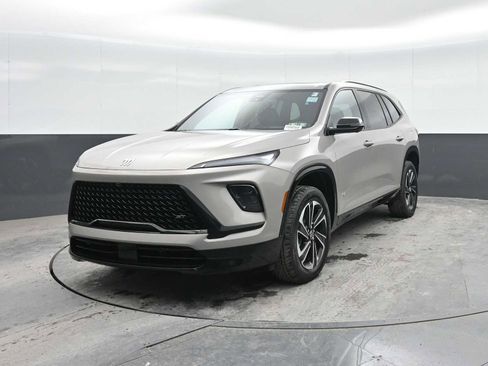 New 2026 Buick Enclave Sport Touring w/ Power Package image 5