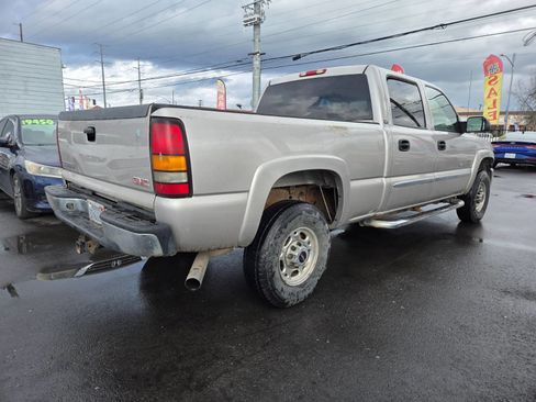 Used 2005 GMC Sierra 2500 SLT w/ Heavy-Duty Power Package image 4