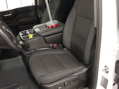 Used 2024 Chevrolet Silverado 2500 Custom w/ Custom Convenience Package image 22