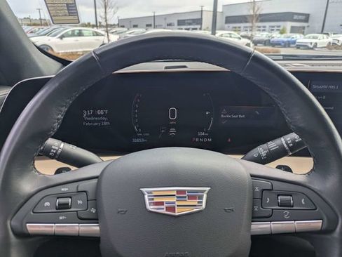 Used 2025 Cadillac XT4 Premium Luxury FWD image 28