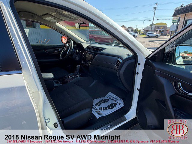 Used 2018 Nissan Rogue SV AWD/4WD image 15