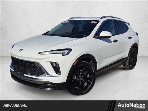 Used 2024 Buick Encore GX Sport Touring image 1