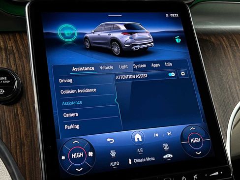 Certified 2025 Mercedes-Benz GLC 300 4MATIC image 36