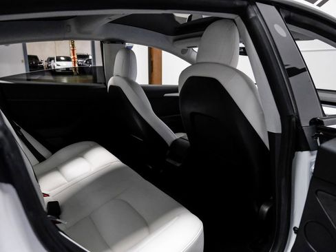 Used 2021 Tesla Model 3 Long Range image 33