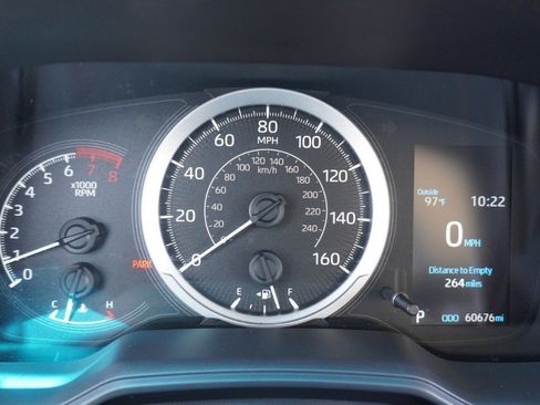 Used 2022 Toyota Corolla LE FWD image 15