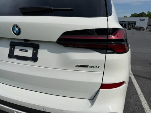 Used 2026 BMW X5 xDrive40i w/ M Sport Package AWD/4WD image 6