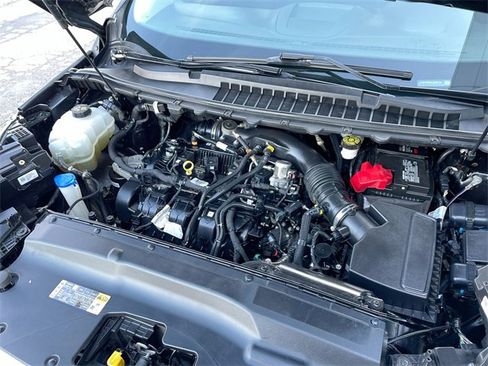 Used 2020 Ford Edge SE image 28