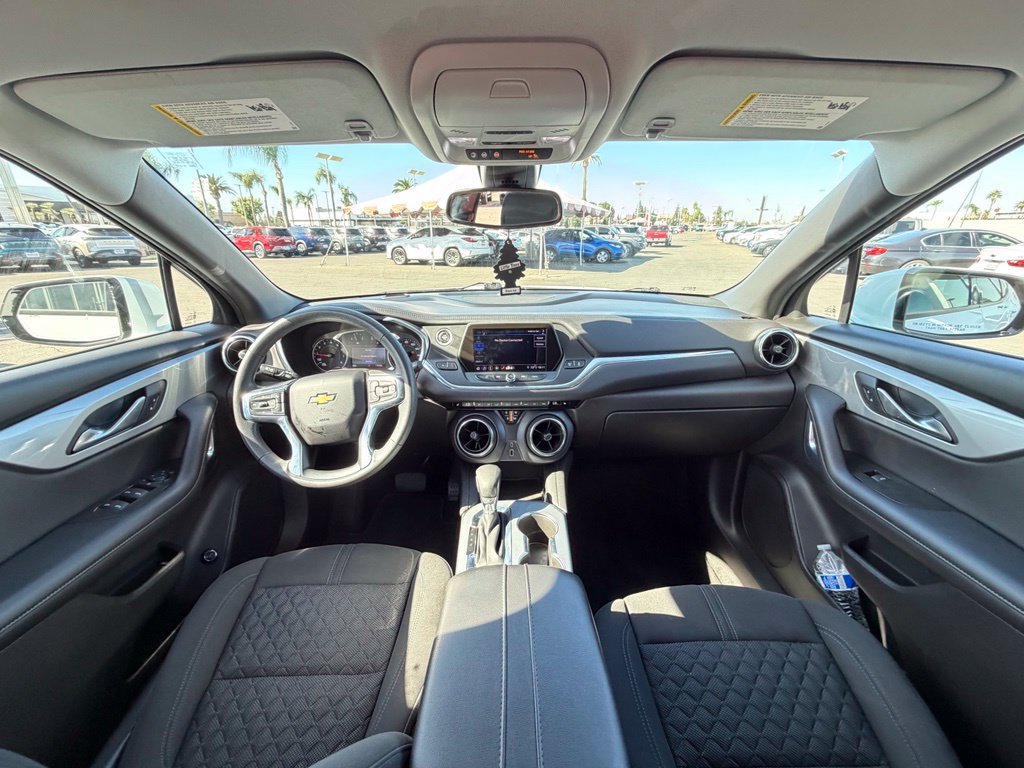 Used 2022 Chevrolet Blazer LT FWD image 11