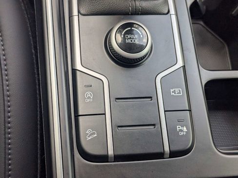 Used 2022 Kia Sorento S w/ Panoramic Sunroof Package FWD image 25