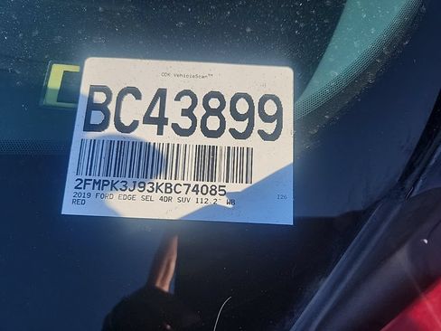 Used 2019 Ford Edge SEL w/ Equipment Group 201A FWD image 5