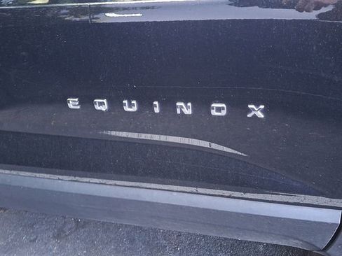 Used 2025 Chevrolet Equinox LT AWD/4WD image 5